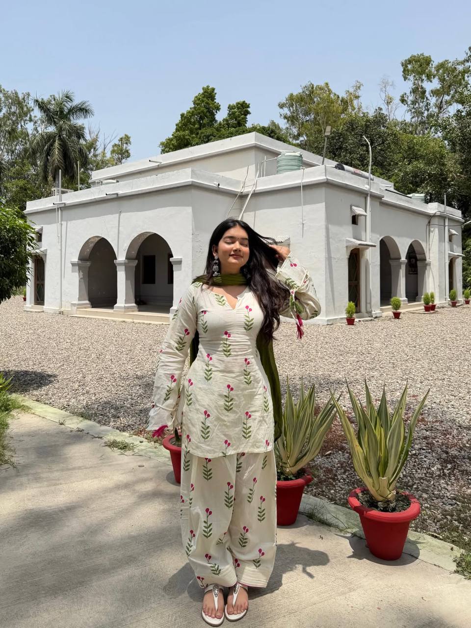 The Ethereal Ivory Floral Heritage Set